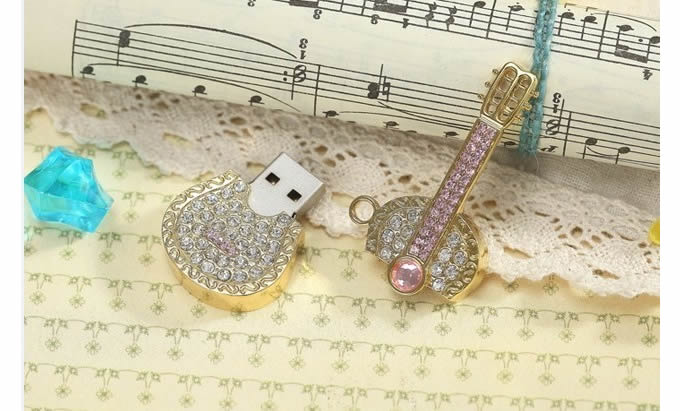  Guitar Shaped Faux Diamond Usb Flash Drive