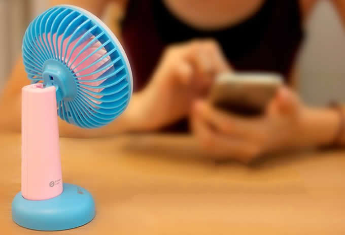 Portable USB Rechargeable fan with LED Night Light 