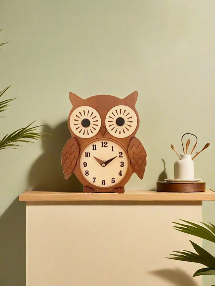 Big Eyed Owl Wooden Table Clock, Home Office Decoration