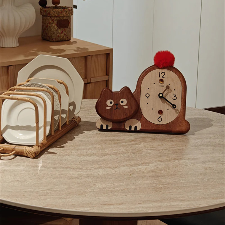 Funny Cat Wooden Desk Clock - Whimsical Silent Non-Ticking Decor