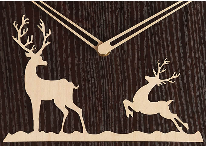  Beautiful elk christmas festival decoration wooden wall clock