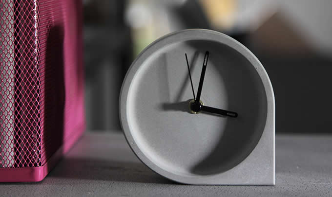 Concrete  Round Desk Clock