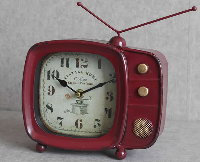 Iron Art Retro TV Shaped  Desk Clock 