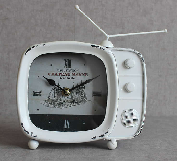 Iron Art Retro TV Shaped  Desk Clock 