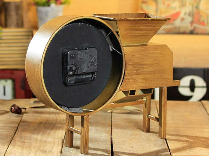  Retro Air Blower Shape Noiseless Desk Clock