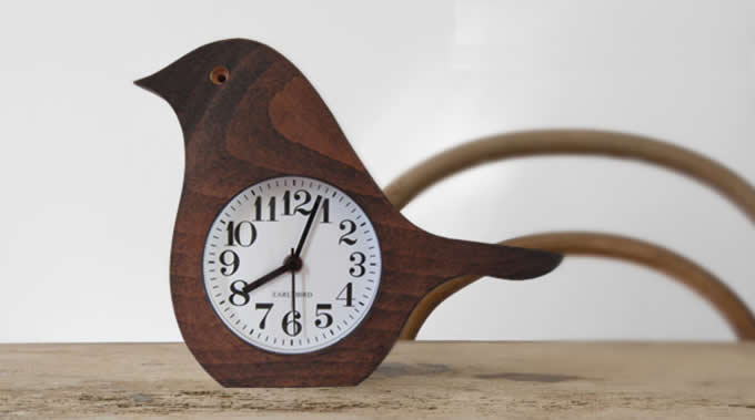 Wooden Bird Shaped Desk Alarm Clock3