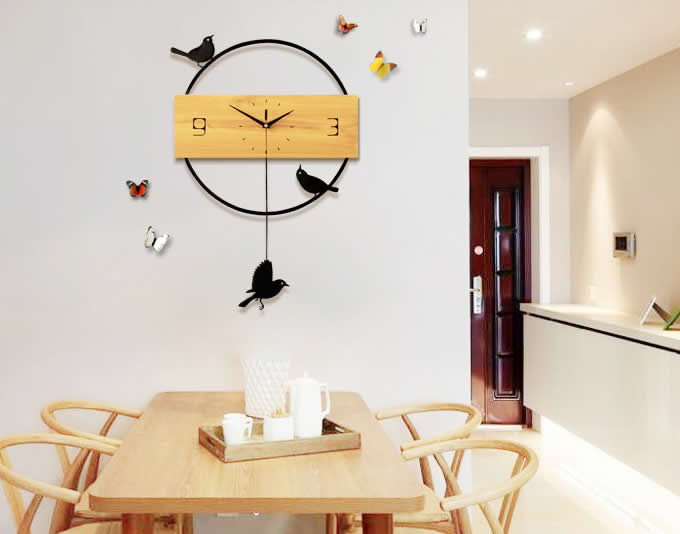   Wooden Swinging Bird Pendulum Clock