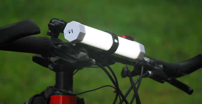   Portable USB Waterpoof Retractable Camping Light