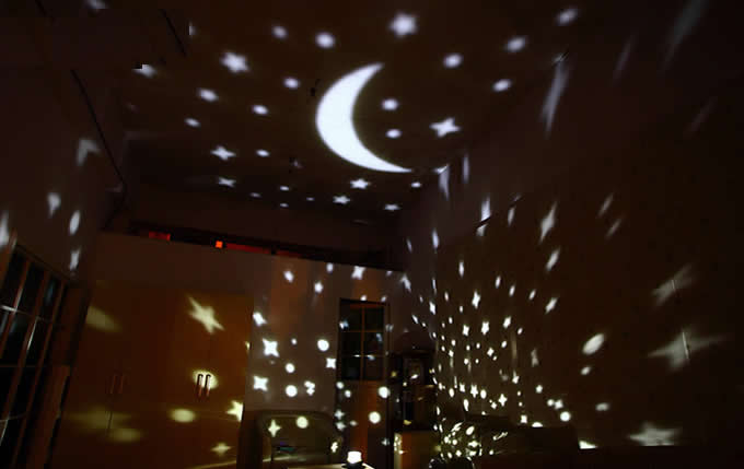   Romantic Rotating  Magic Ball Star Projector