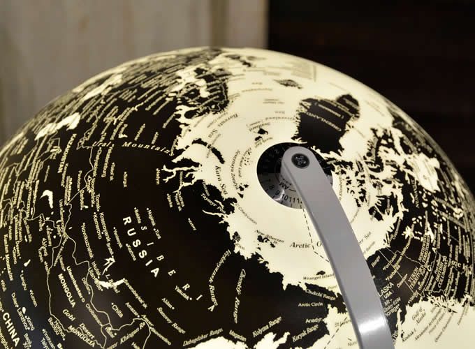   Rotating  LED  World Globe Table Lamp