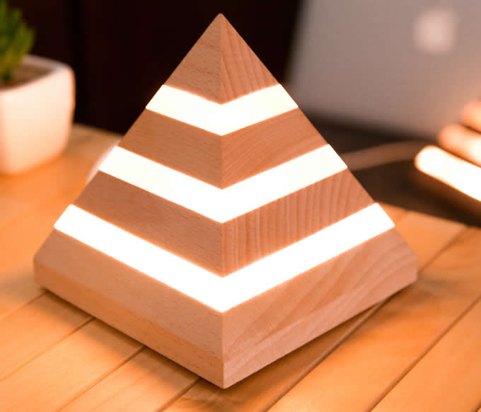 Wooden  Pyramid USB  Desk lamp 