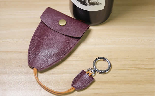 Vintage hanmade leather car key case
