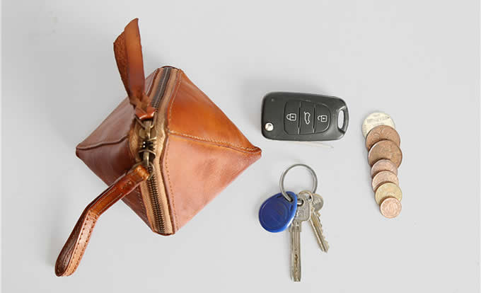 Handmade Leather Key Purse Earphone Storage Triangle Bag  