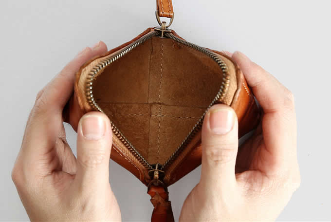 Handmade Leather Key Purse Earphone Storage Triangle Bag  