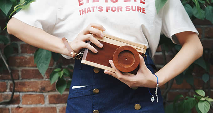 Wooden Camera Small Crossbody Cell Phone Purse Wallet With Shoulder Strap