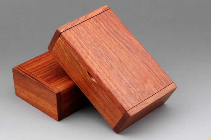  Red Sandalwood Wooden Cigarette Case