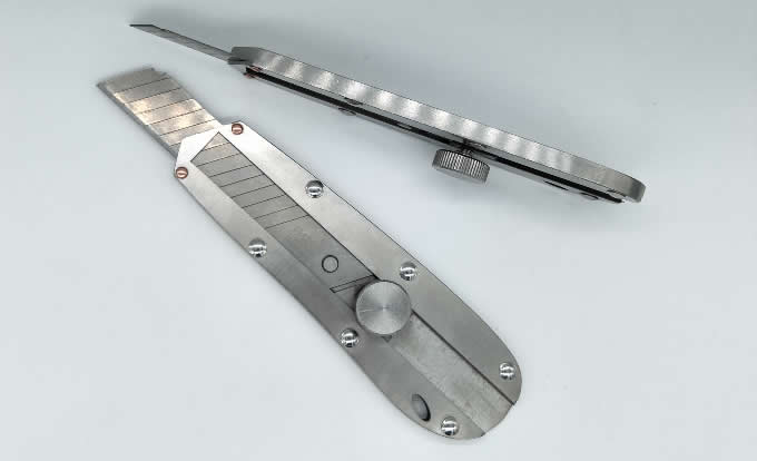  Stainless Steel Retractable Utility Knife  