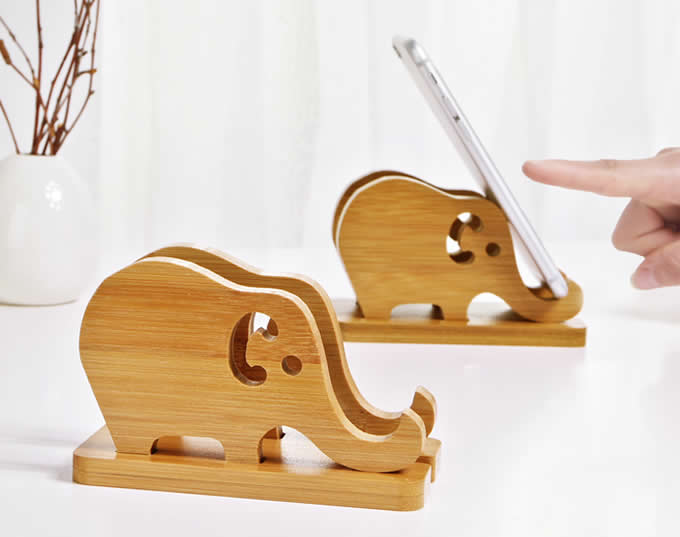  Wooden Elephant Cell Phone Stand Charging Dock Holder