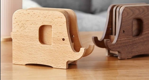 Creative Wooden Elephant Cup Coaster Wood Kitchen Potholder Phone Holder