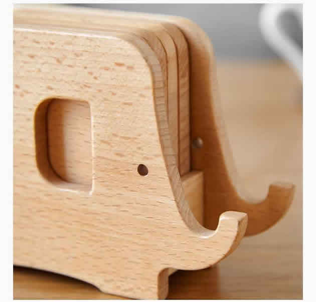 Creative Wooden Elephant Cup Coaster Wood Kitchen Potholder Phone Holder
