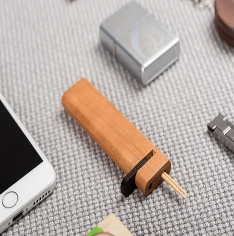 Minimalist Portable Wooden Toothpick Holder