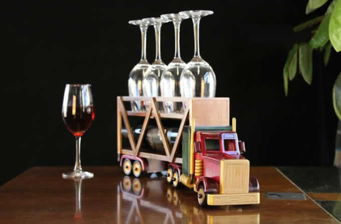  Wooden Trailer Truck  Wine Bottle Holder