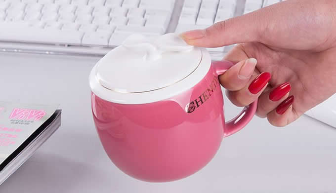 Ceramic Mug with Tea Leaf Filter