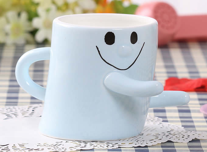 Hug Me Mug Lovers Cup