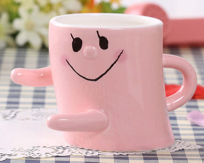 Hug Me Mug Lovers Cup