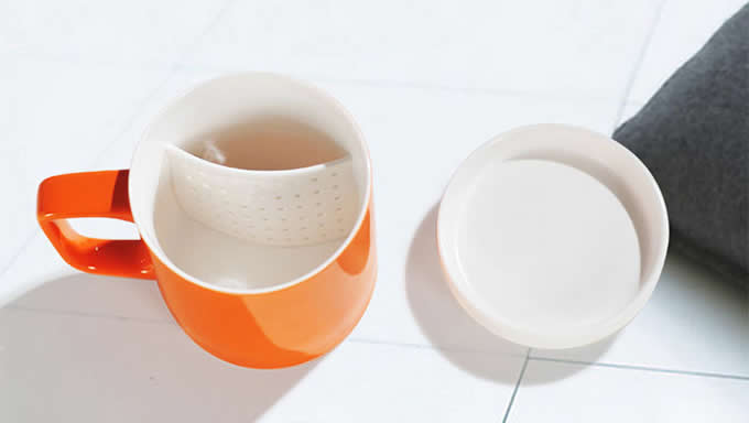   Handmade Ceramic Tea Infuser Mug with Lid