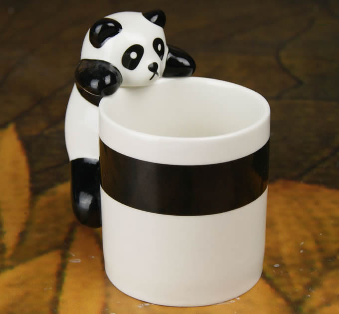   Novelty Climbing Panda Coffee Cup