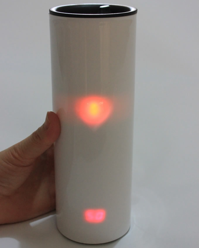 Touch Sensing Travel Cup With Temperature Display