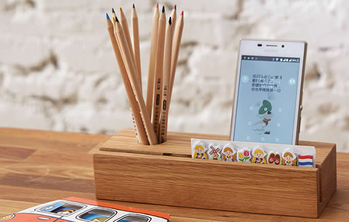 Portable Wood Desktop Cellphone Holder Display Stand Pen Pencil Holder