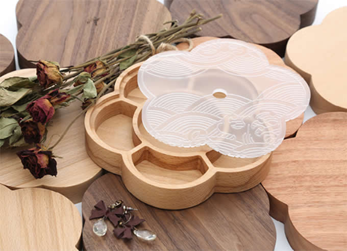 Wooden  Flower Shaped Trinket Ring Earrings Necklace Jewelry Collection Box Storage Case