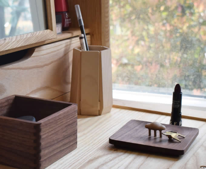 Wooden Hexagon Pen Holder 