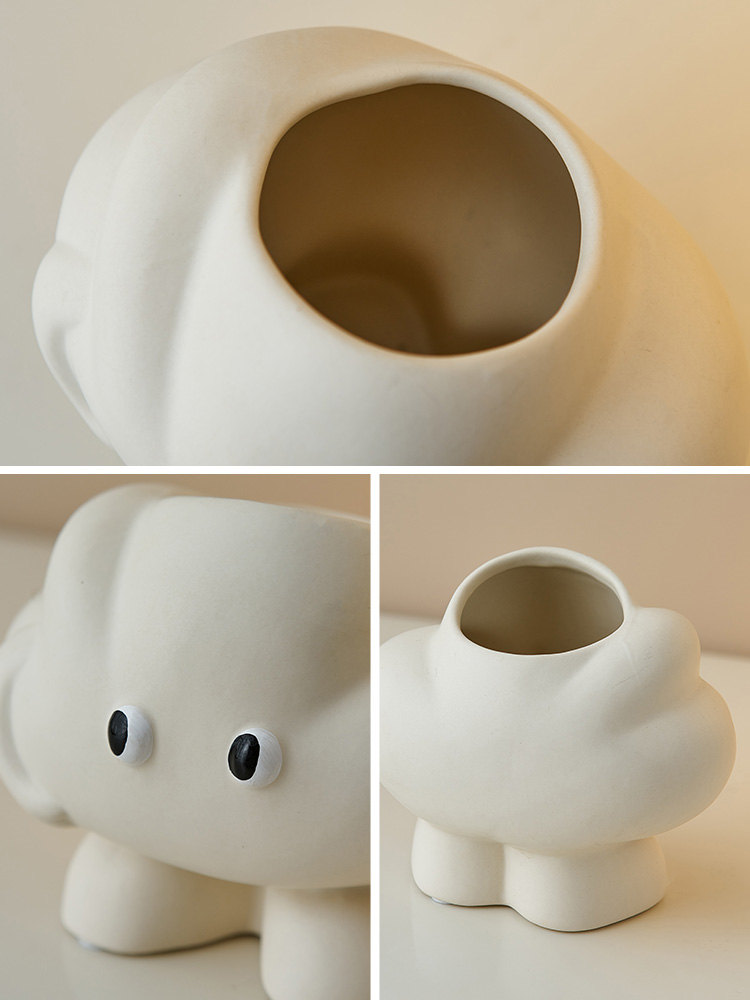 Cartoon Cloud Doll Organize Pen Holder