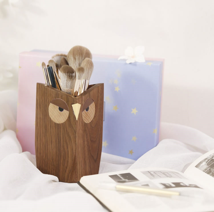 Black Walnut Geometric Owl Office Wood Pen Holder