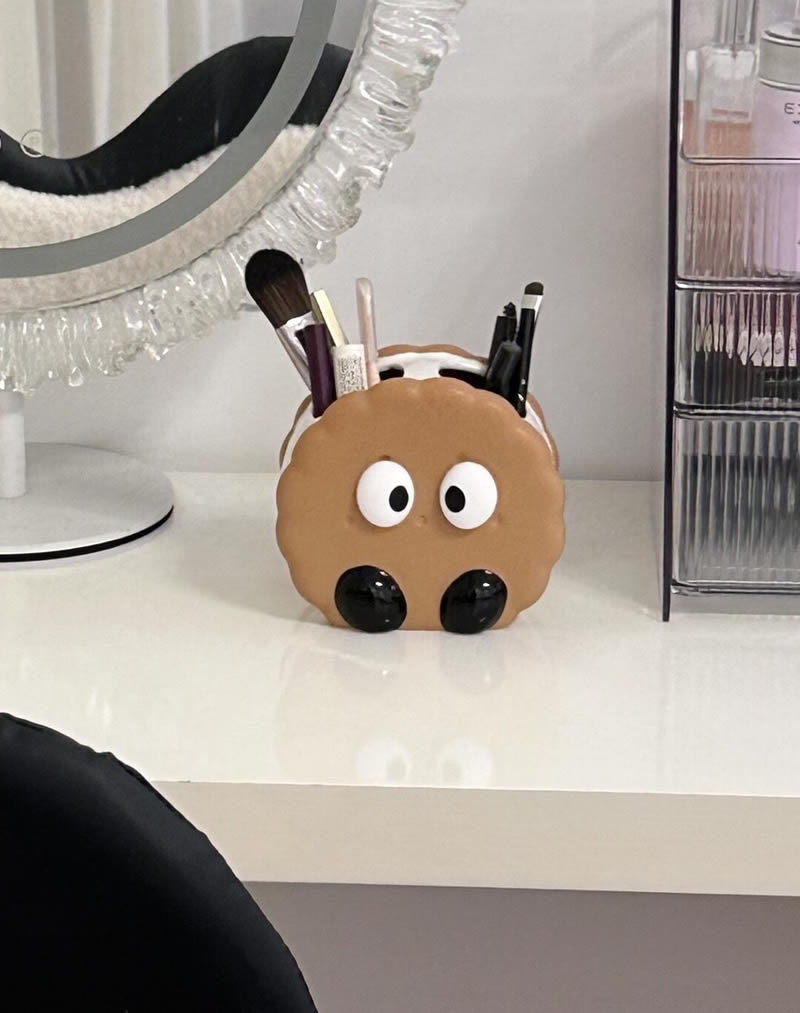 Cute Cookie-Shaped Pen Holder For Desk, Kawaii Office Decor