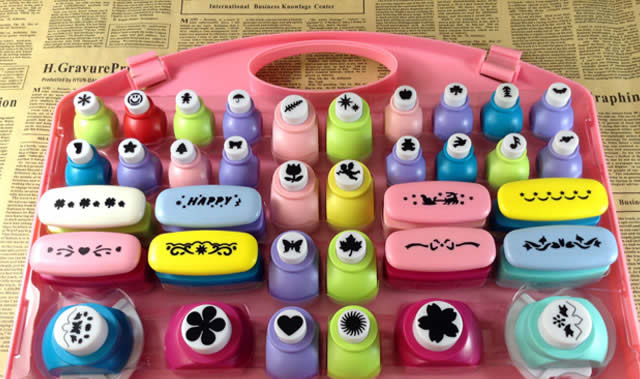  Cartoon Pattern Hole Punch Set 