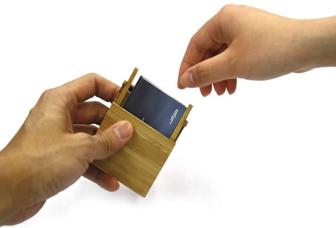  Nature  Bamboo  Business Card Case Holder