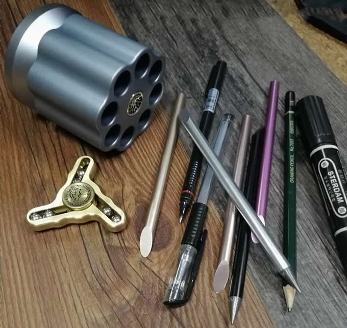  Revolver Chamber  Rotating 304 Stainless Steel Pen Holder 
