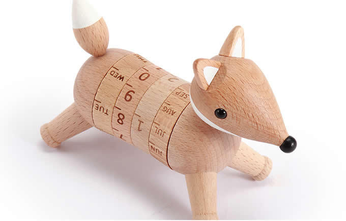  Wooden Fox Shaped Perpetual Calendar