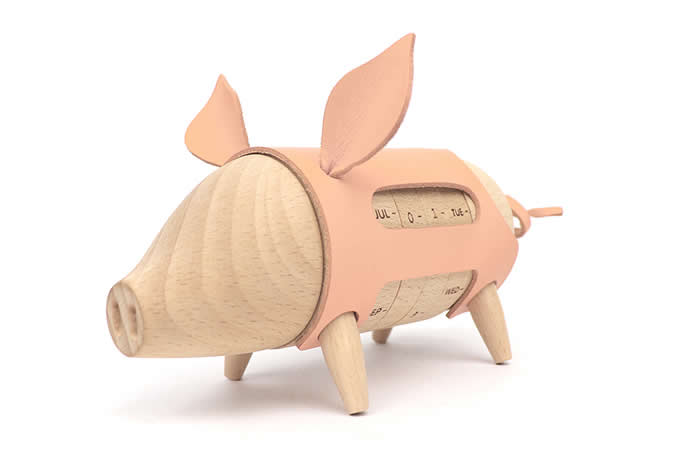   Wooden Pig Shaped Perpetual Calendar 