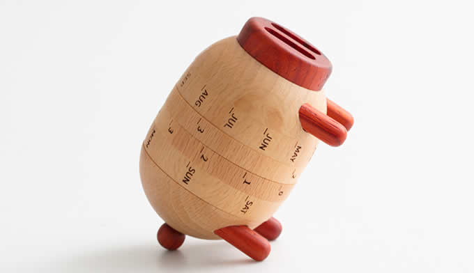   Wooden Pig Shaped Perpetual Calendar 