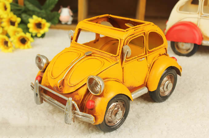   Beetle Model Kit Car Pen Holder 