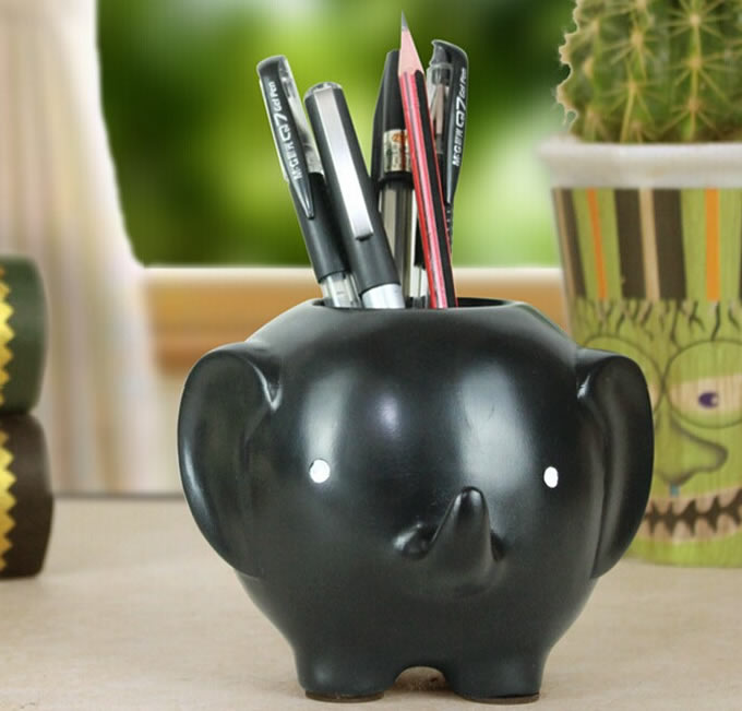  Elephant Shaped Pen Holder