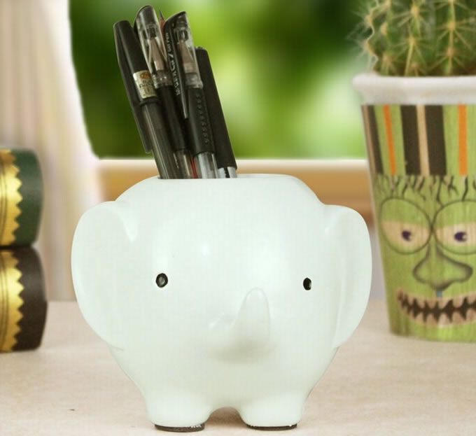  Elephant Shaped Pen Holder