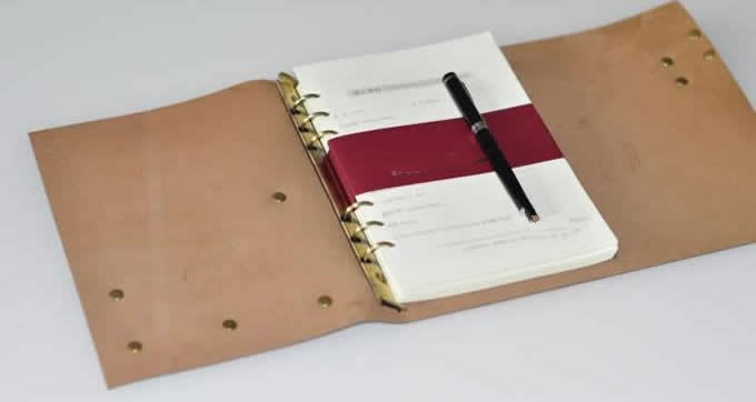  Genuine Leather  Loose-leaf Notebook With Pen Slot