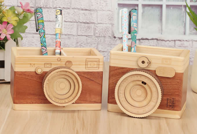   Wooden Camera Shaped Pen Holder