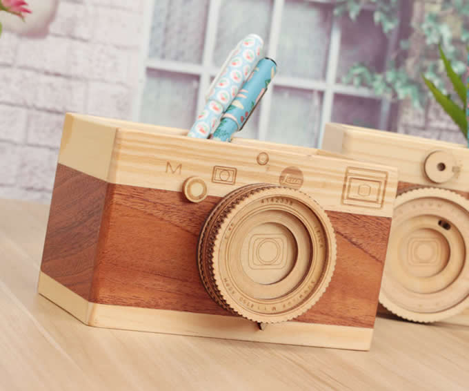   Wooden Camera Shaped Pen Holder